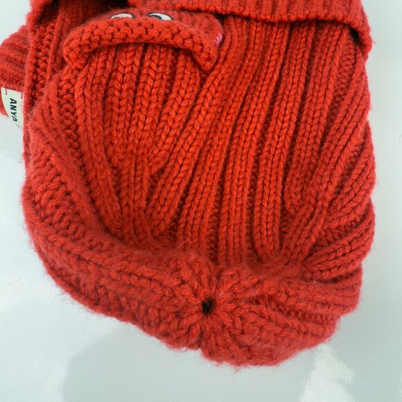 ANYA HINDMARCH x UNIQLO Heattech Pocket Eyes Red Wool-Blend Unisex Knit Beanie - Picture 4 of 4